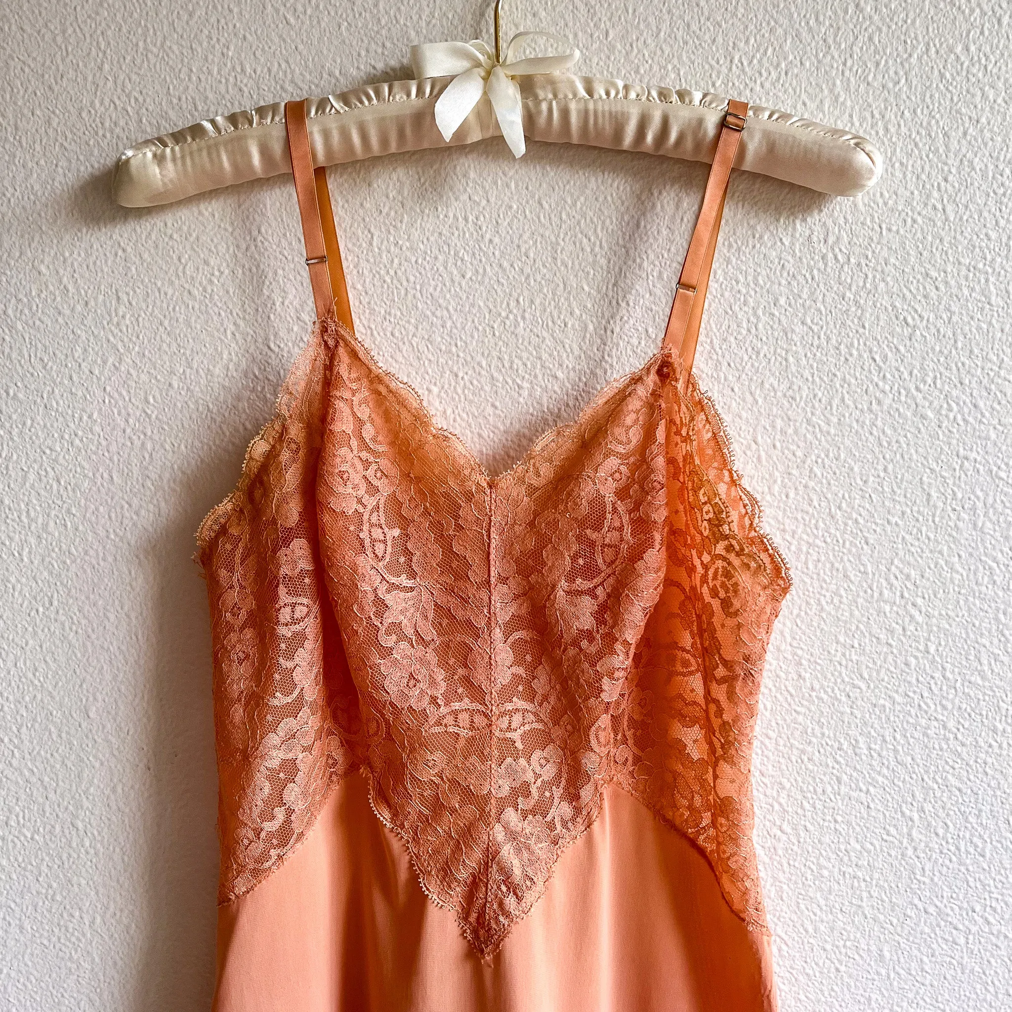 1950s Warm Taupe Lace Slip Dress (XS/S)