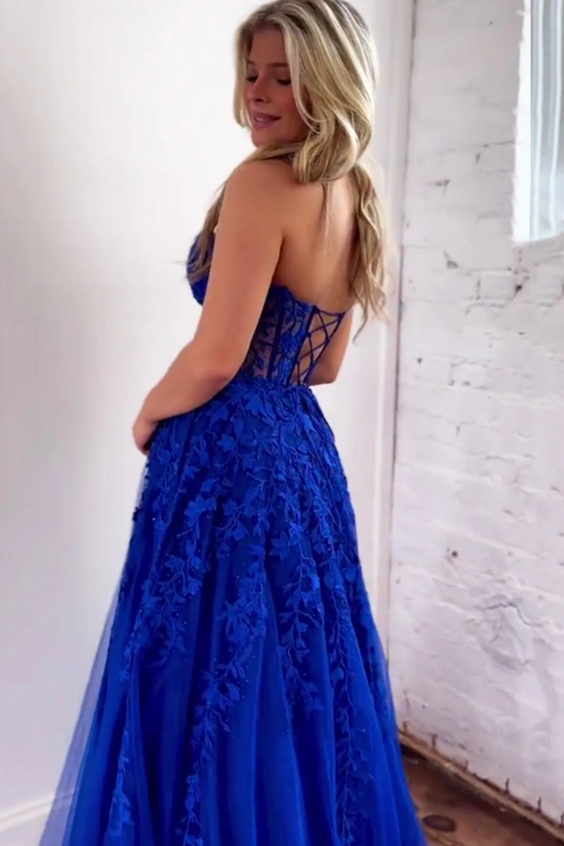 Cute A Line Sweetheart Royal Blue Tulle Long Prom Dresses with Lace