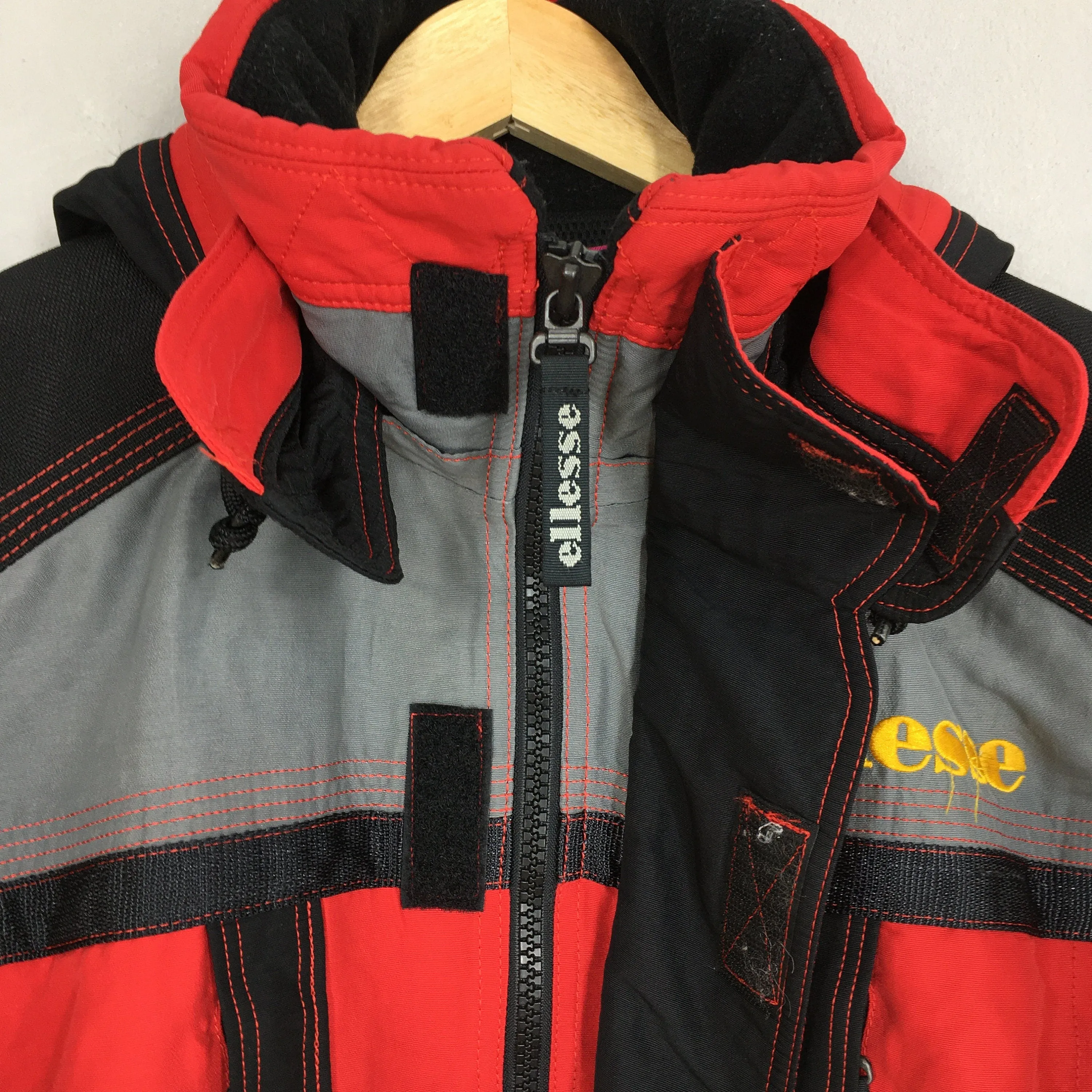 Ellesse Ski Wear Red Hoodie Jacket Medium