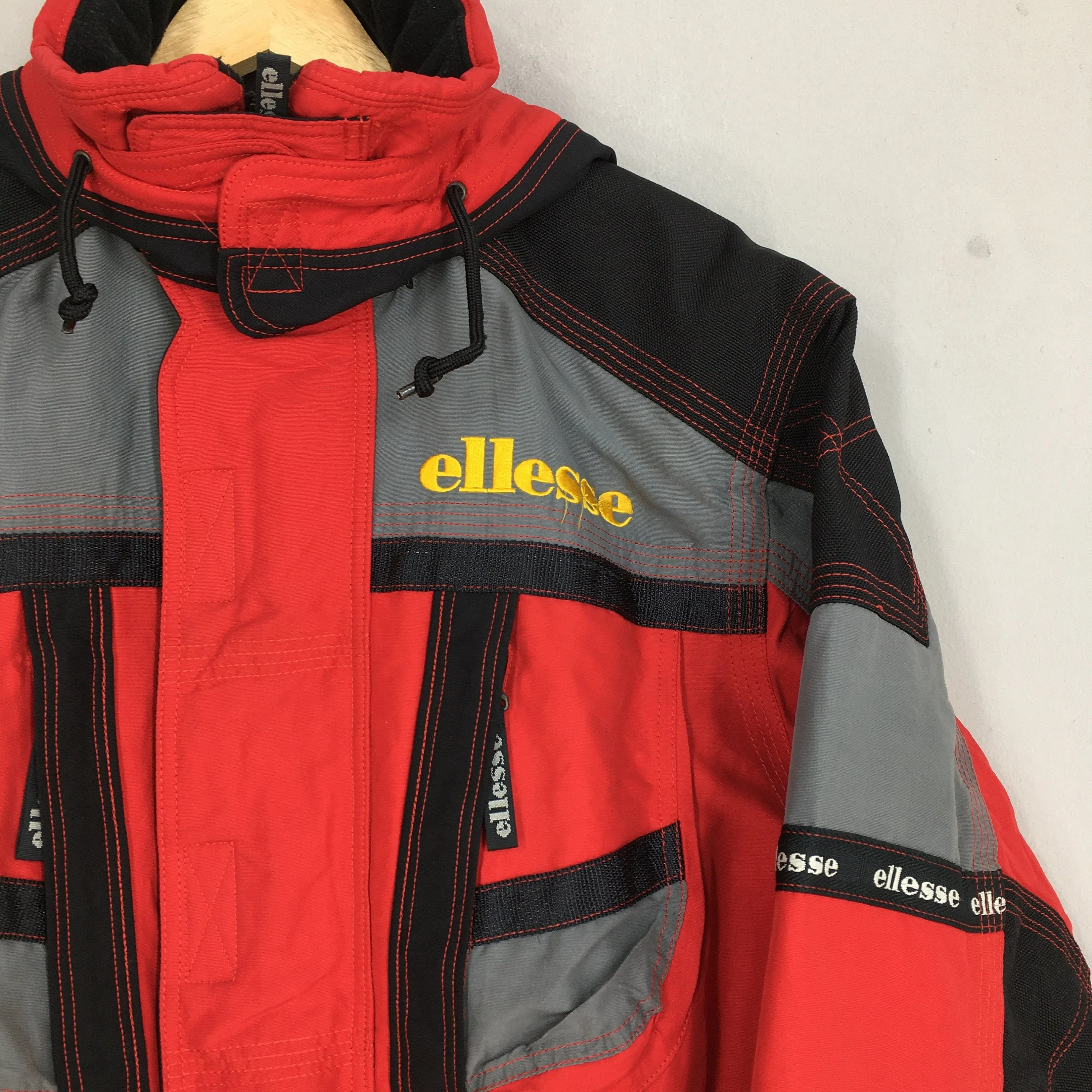 Ellesse Ski Wear Red Hoodie Jacket Medium