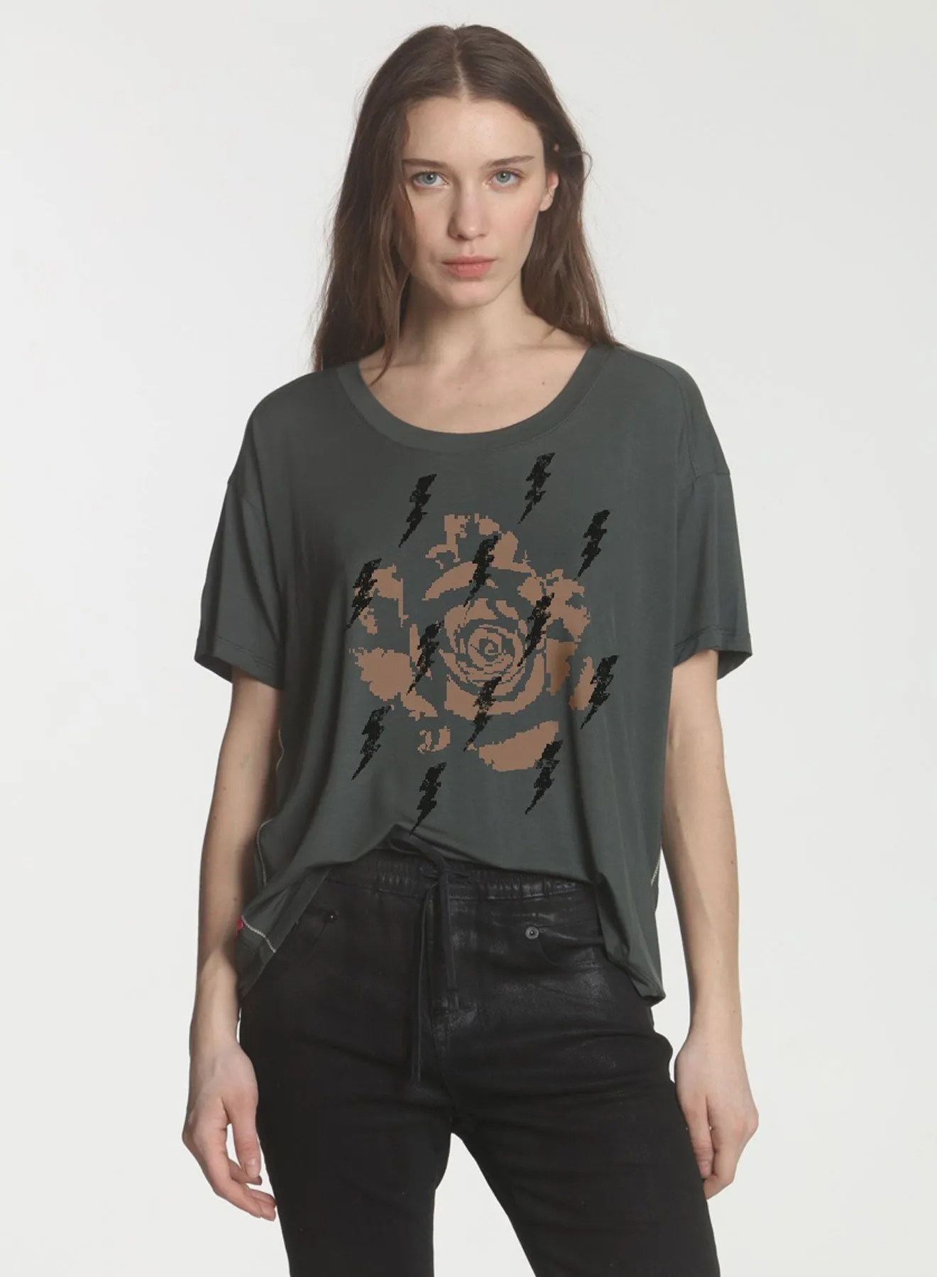 Graphic Delila Scoop - Loden Rose Bolts