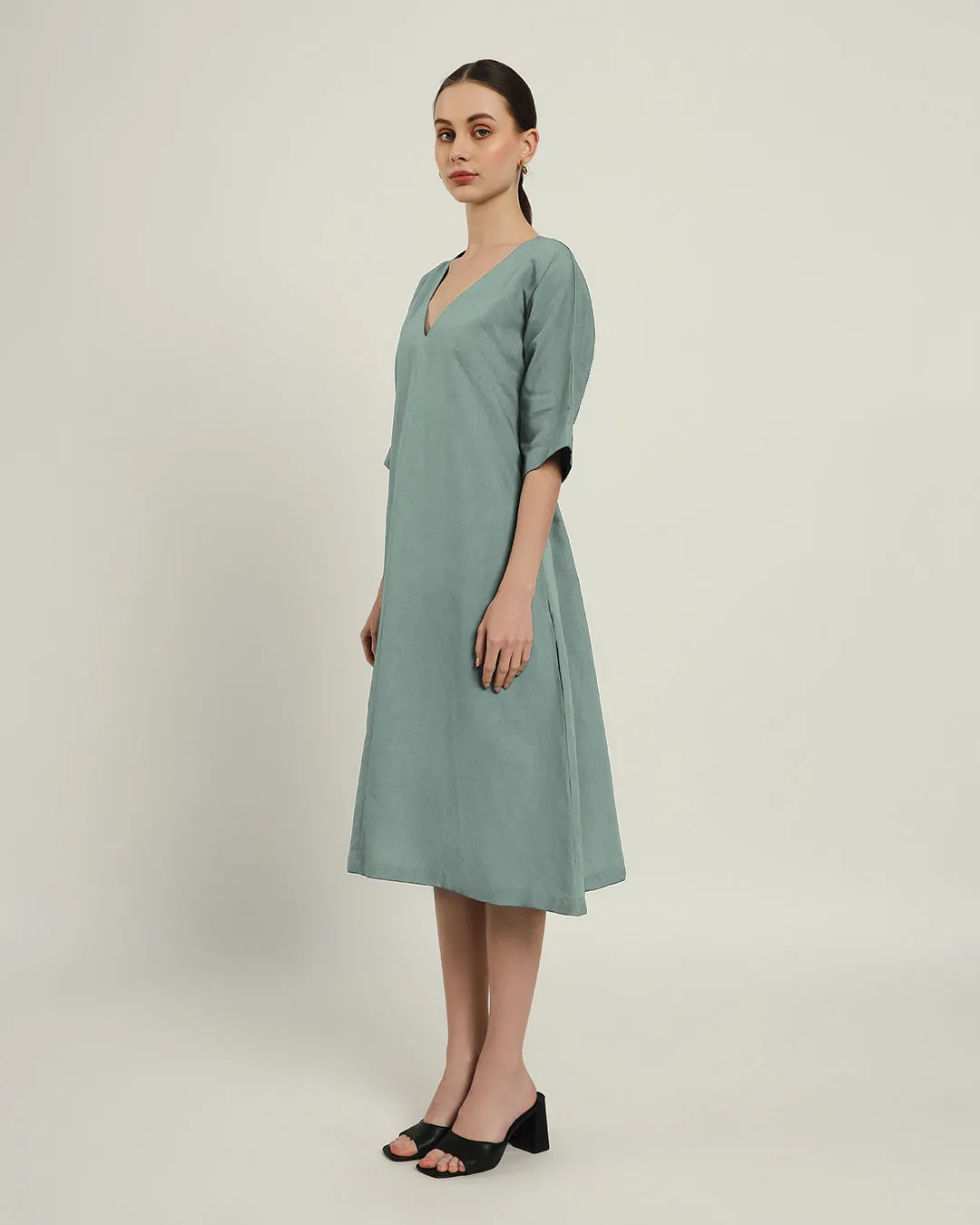 The Mildura Daisy Carolina Linen Dress