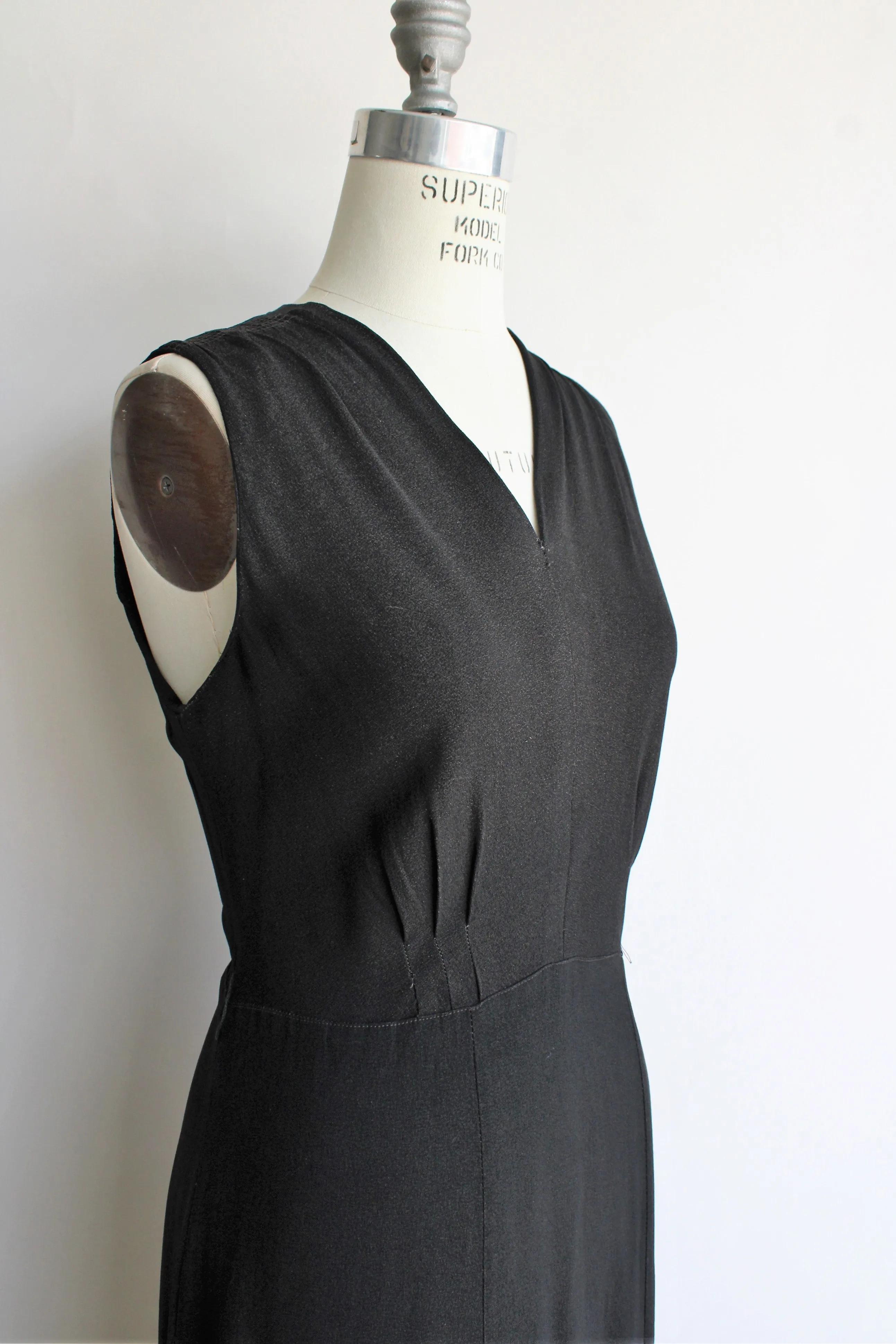 Vintage 1940s Black Rayon Sleeveless Dress