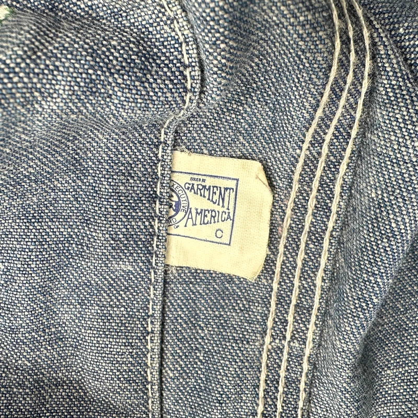Vintage Oshkosh B’Gosh Full Zip Denim Jean Jacket Union Made in USA - 38 (Small)